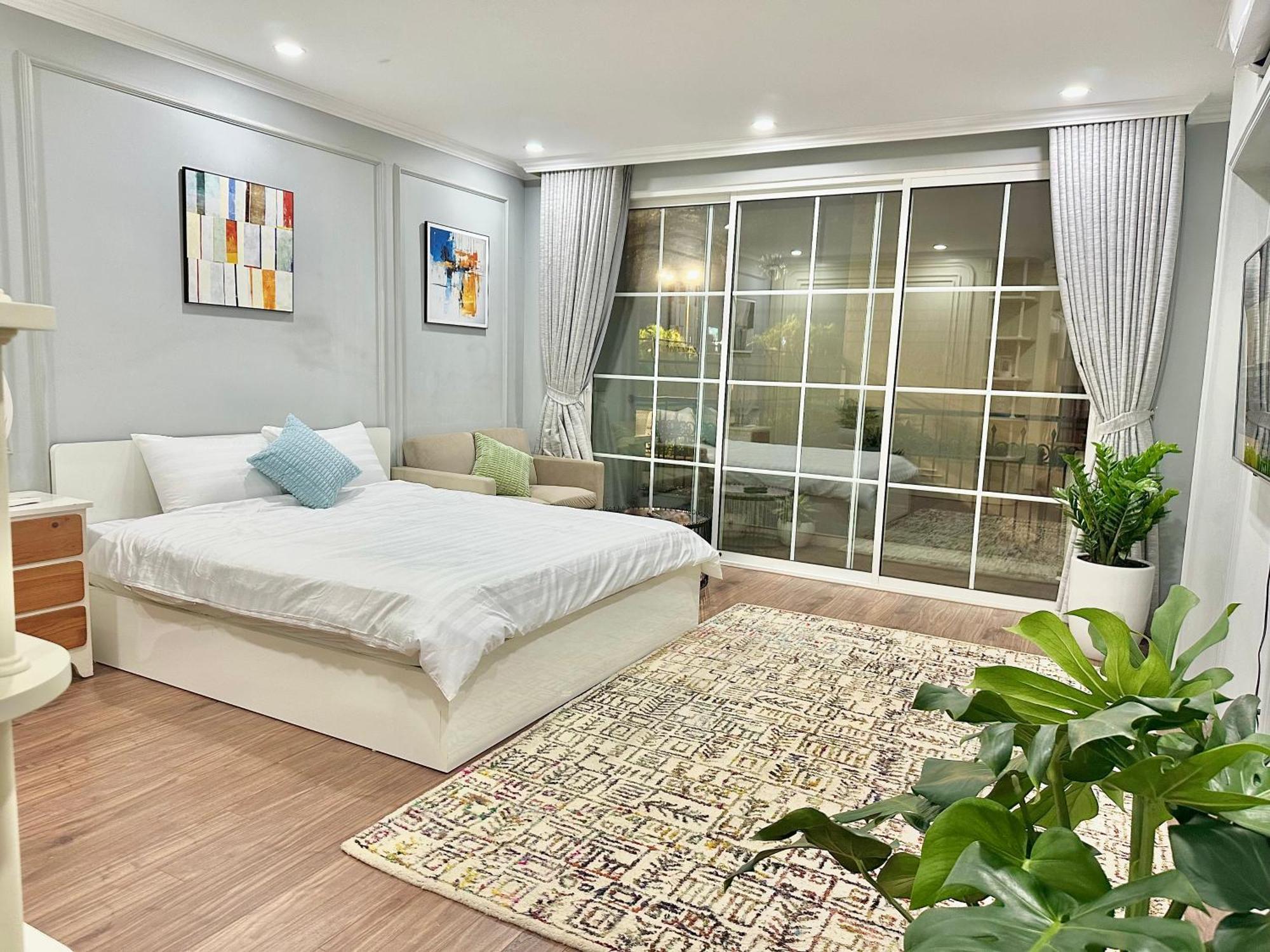 Kem Quiet Balcony West Căn hộ Hà Nội